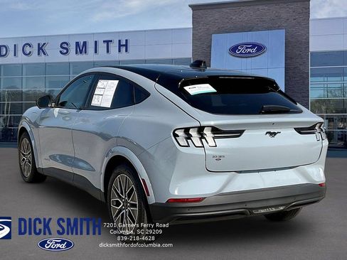 Used 2025 Ford Mustang Mach-E Premium AWD/4WD image 4