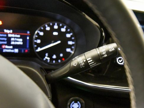 Used 2023 Buick Envision Preferred w/ Sport Touring Package image 28