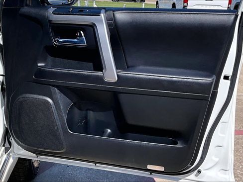 Used 2023 Toyota 4Runner Limited image 23