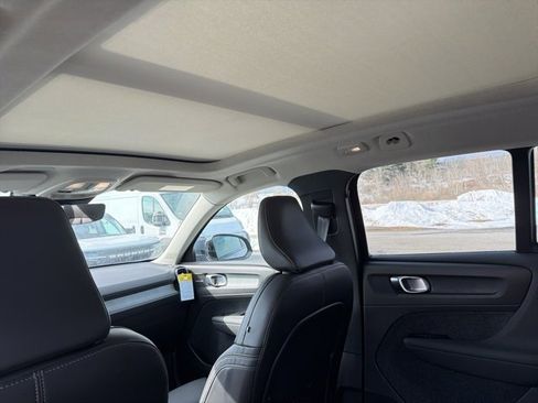 New 2026 Volvo XC40 B5 Ultra w/ Protection Package Premier image 8