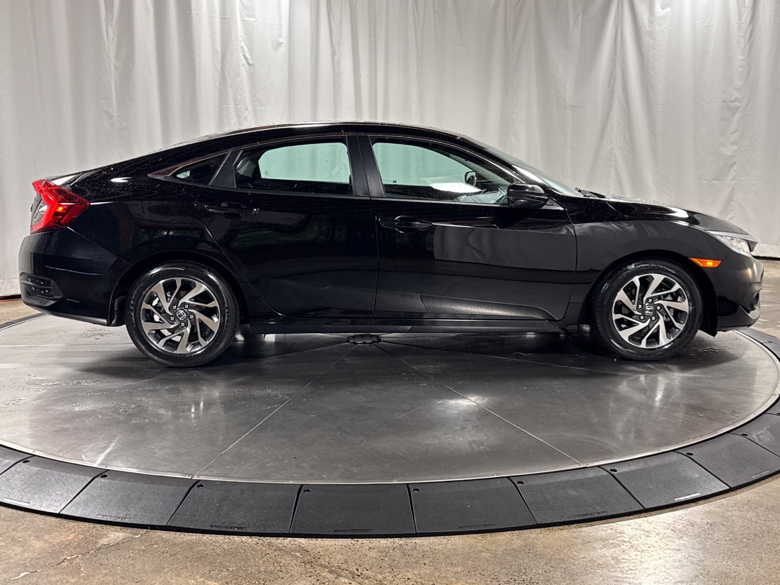 Used 2016 Honda Civic EX image 6