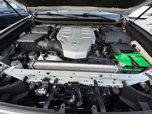 Used 2011 Lexus GX 460 w/ Comfort Plus Pkg image 7