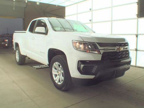 Used 2022 Chevrolet Colorado LT w/ Fleet Safety Package RWD image 3