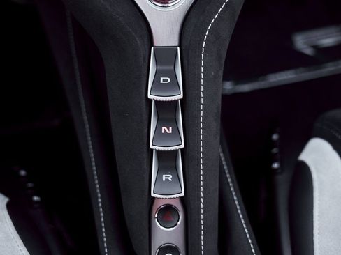 Used 2024 McLaren 750S RWD image 64
