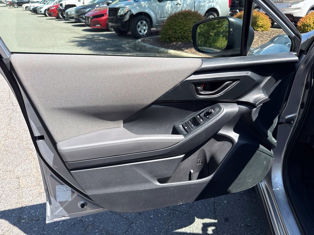 Used 2025 Subaru Crosstrek 2.5i Premium AWD/4WD image 16
