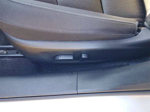 Used 2024 Nissan Altima 2.5 SV image 14