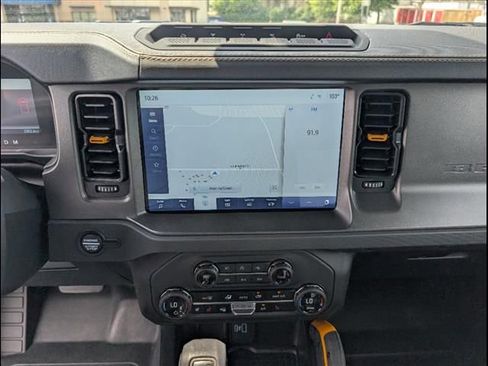 Used 2024 Ford Bronco Badlands AWD/4WD image 9