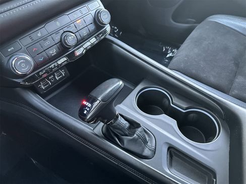 Used 2022 Dodge Durango GT image 17