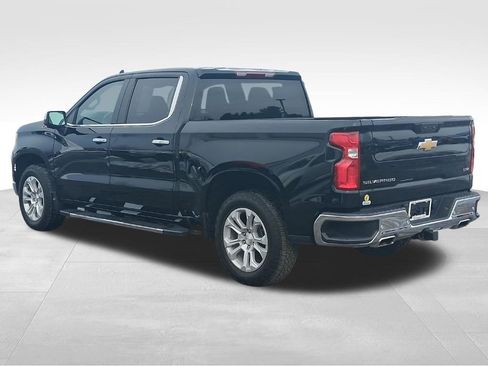 Used 2022 Chevrolet Silverado 1500 LTZ image 10