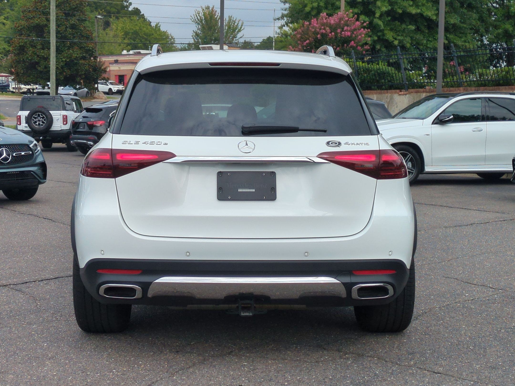 Used 2026 Mercedes-Benz GLE 450e 4MATIC image 4