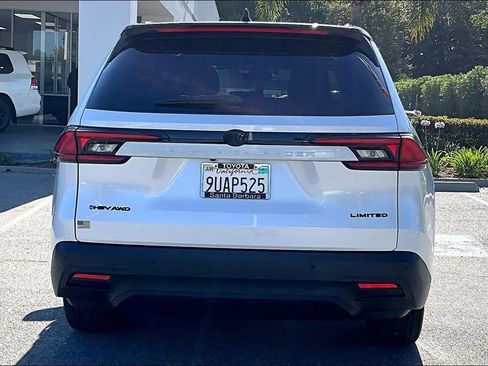 Used 2025 Toyota Grand Highlander AWD Hybrid image 5