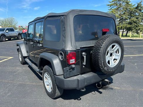Used 2012 Jeep Wrangler Unlimited Sport w/ Connectivity Group image 7