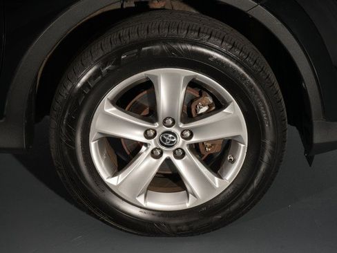 Used 2015 Toyota RAV4 XLE AWD/4WD image 22