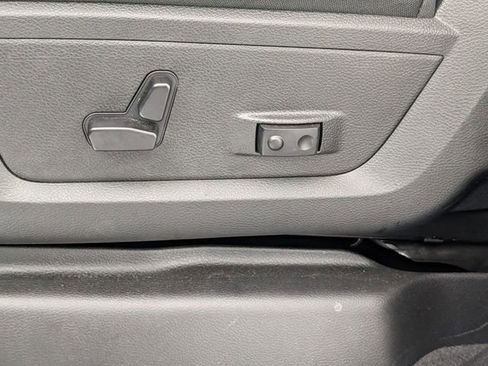 Certified 2026 RAM 2500 Big Horn AWD/4WD image 13