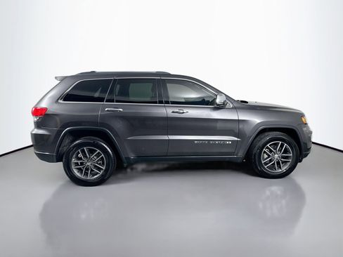 Used 2017 Jeep Grand Cherokee Limited w/ Luxury Group II image 5