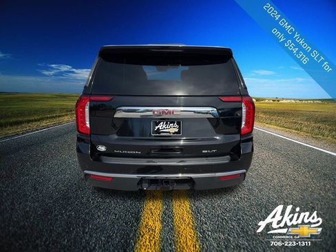Used 2024 GMC Yukon SLT image 7