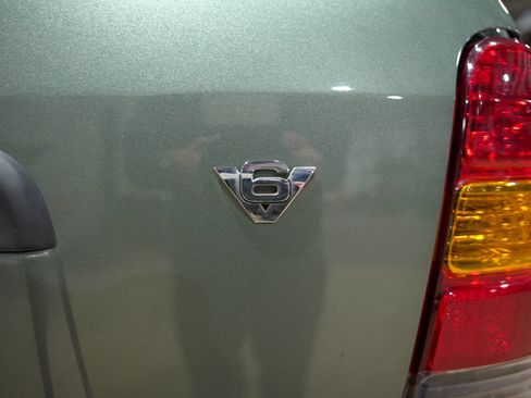 Used 2006 Ford Escape XLT image 24