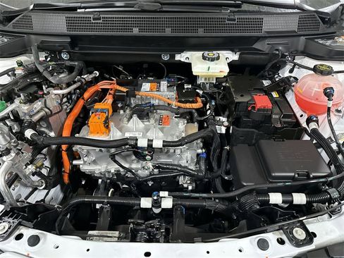 New 2026 Chevrolet Equinox EV LT w/ Convenience Package II image 25