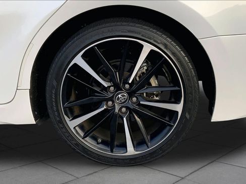 Used 2018 Toyota Camry XSE w/ Audio Package FWD image 10