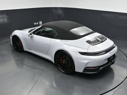 Used 2026 Porsche 911 Carrera GTS RWD image 16