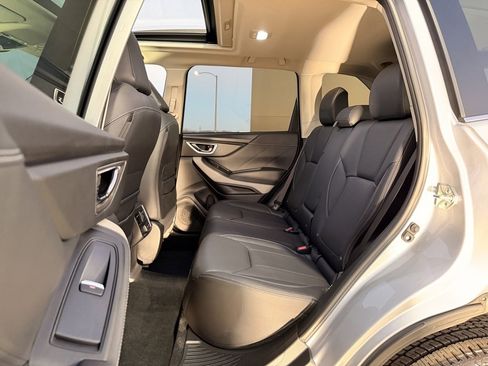 Used 2022 Subaru Forester Limited image 8