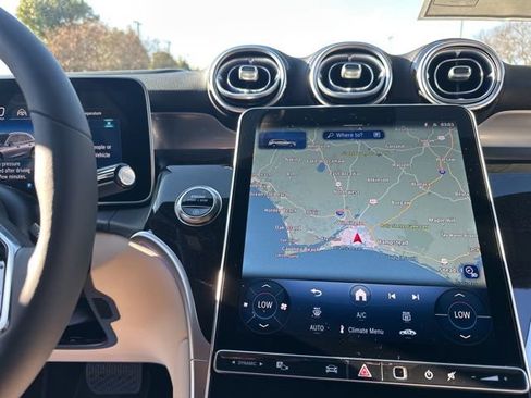 New 2026 Mercedes-Benz GLC 300 4MATIC image 14