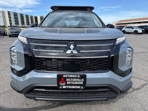 New 2026 Mitsubishi Outlander AWD image 2