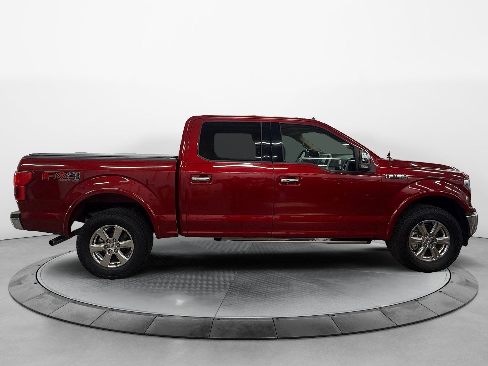 Used 2019 Ford F150 Lariat w/ Equipment Group 502A Luxury AWD/4WD image 2