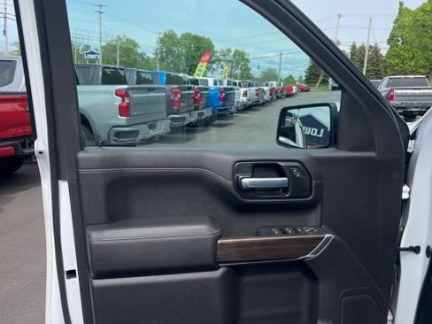 Used 2021 Chevrolet Silverado 1500 LT AWD/4WD image 35