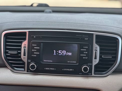 Used 2017 Kia Sportage LX w/ LX Popular Package FWD image 11