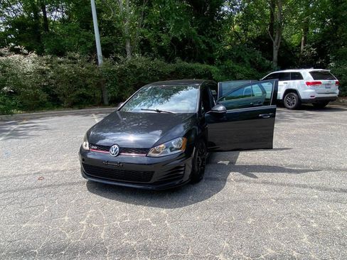 Used 2015 Volkswagen GTI S FWD image 50