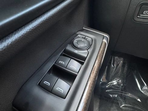 Used 2020 Chevrolet Silverado 1500 LT w/ All-Star Edition AWD/4WD image 31