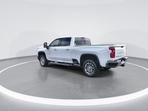 Used 2024 Chevrolet Silverado 2500 LTZ w/ LTZ Convenience Package AWD/4WD image 6