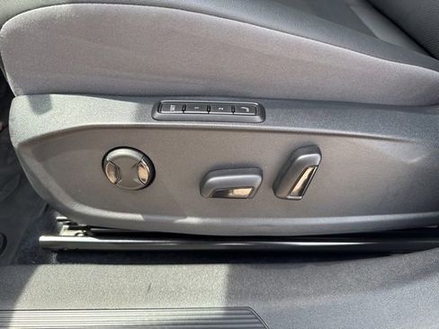 Used 2023 Volkswagen ID.4 Pro S RWD image 16