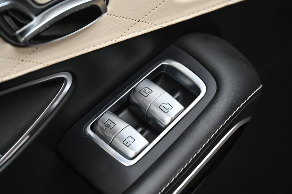 Used 2015 Mercedes-Benz S 65 AMG Sedan image 42