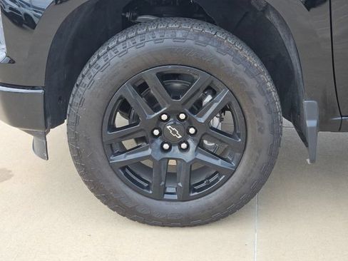 Used 2026 Chevrolet Silverado 1500 Custom AWD/4WD image 17