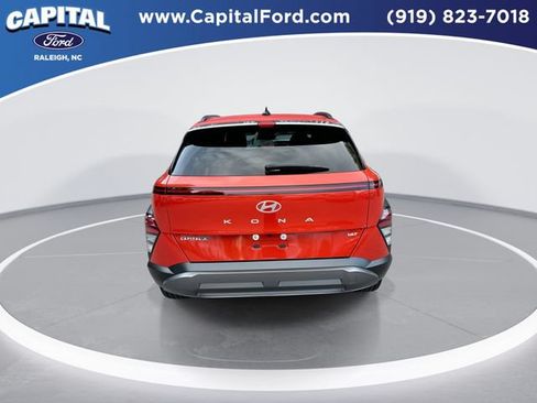 Used 2024 Hyundai Kona Limited FWD image 7
