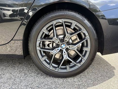 Used 2025 BMW 330i Sedan image 10