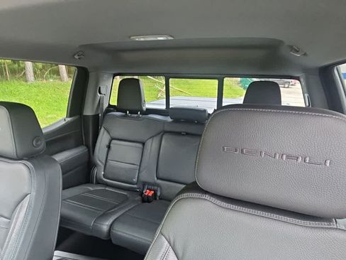 Used 2021 GMC Sierra 1500 Denali w/ Technology Package AWD/4WD image 18
