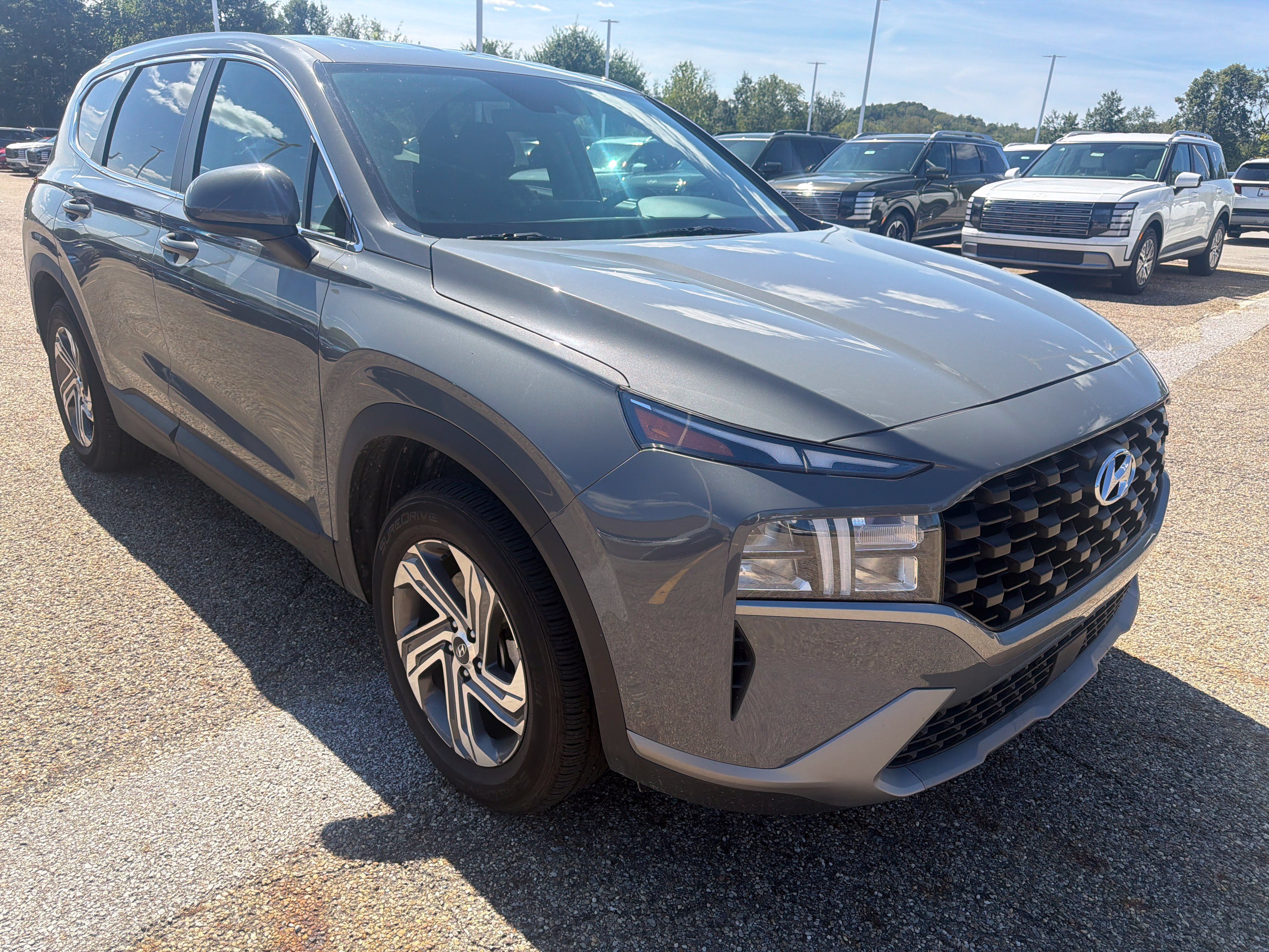 Certified 2023 Hyundai Santa Fe SE FWD image 3