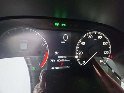 Used 2025 Honda HR-V EX-L image 15