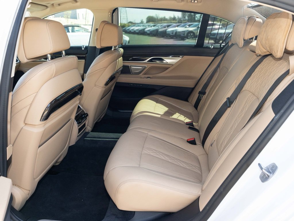 Used 2021 BMW 750i xDrive w/ Luxury Rear Seating Package AWD/4WD image 52