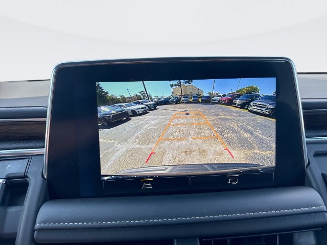Used 2022 Chevrolet Tahoe Premier AWD/4WD image 17