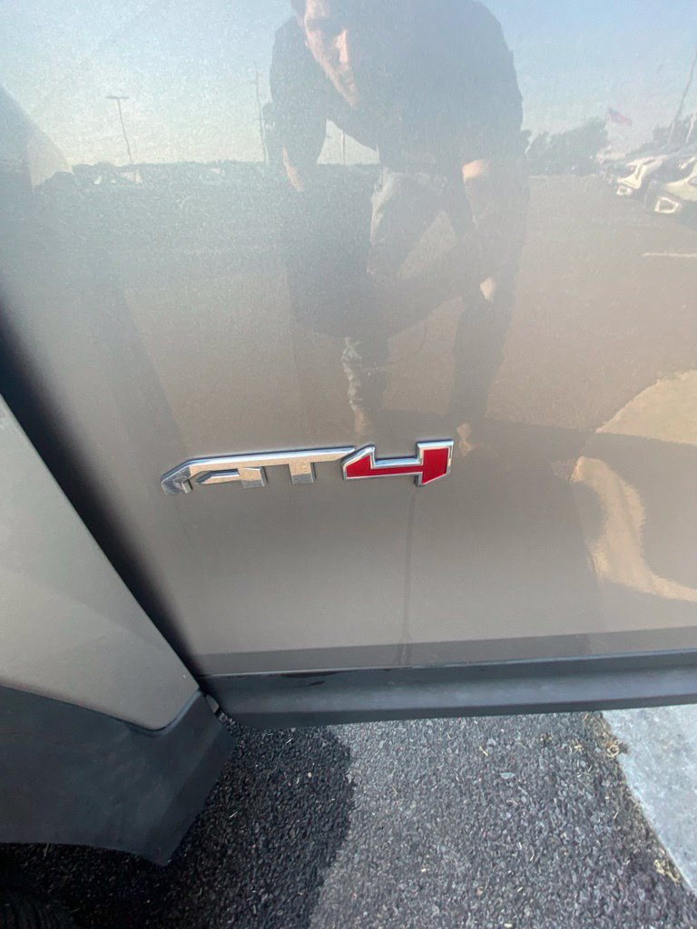 Used 2024 GMC Terrain AT4 w/ Infotainment Package II AWD/4WD image 9