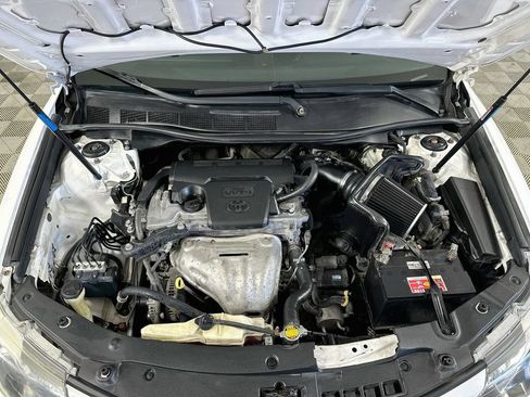 Used 2012 Toyota Camry SE FWD image 32
