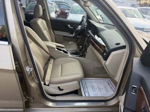 Used 2010 Mercedes-Benz GLK 350 4MATIC image 15