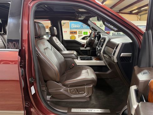 Used 2017 Ford F350 King Ranch w/ Tow Technology Bundle AWD/4WD image 21