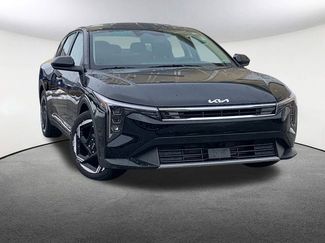 Used 2025 Kia K4 EX video 2