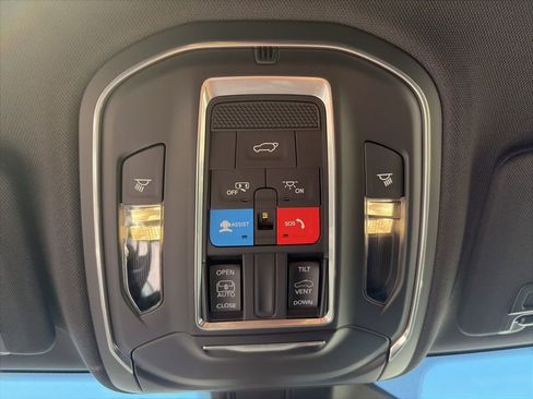 New 2025 Jeep Grand Cherokee L Altitude AWD/4WD image 26