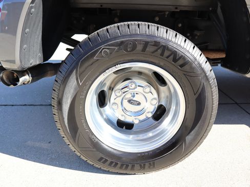 Used 2021 Ford F350 Lariat w/ Lariat Ultimate Package image 36